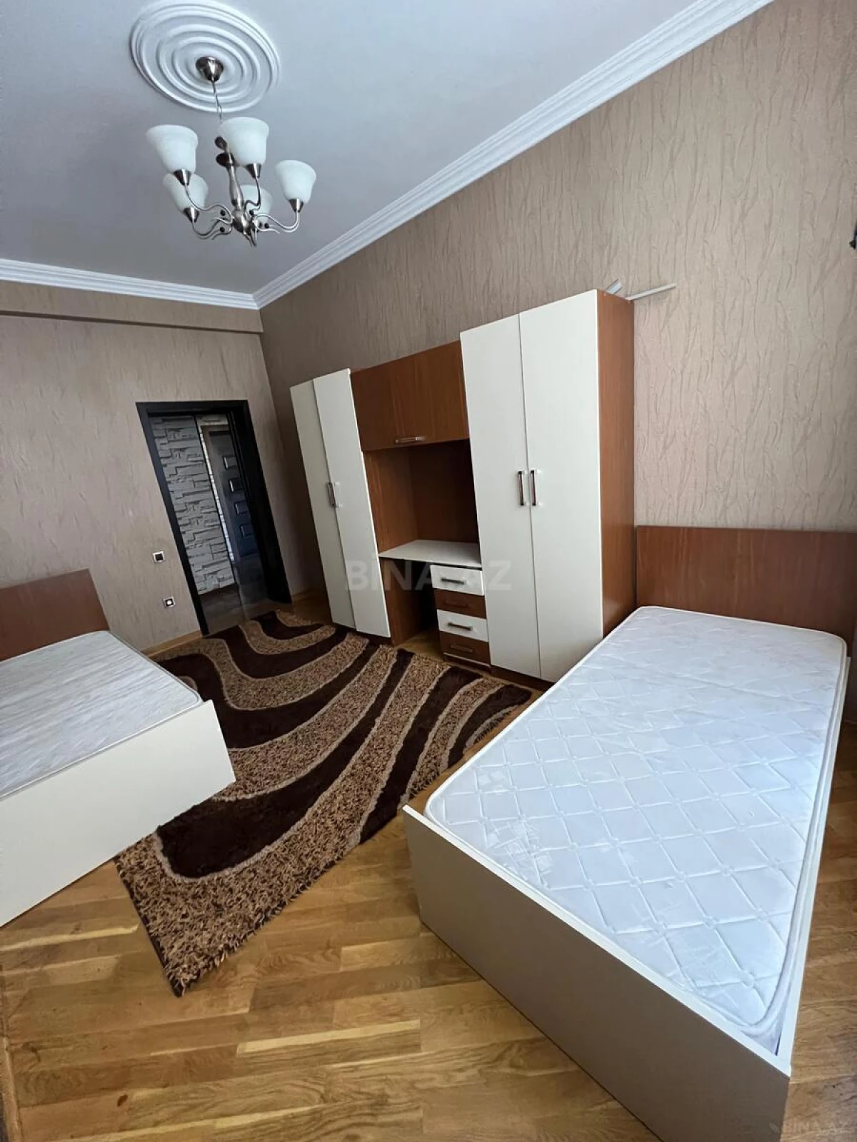 Kirayə verilir 3 otaqlı mənzil 100 m²