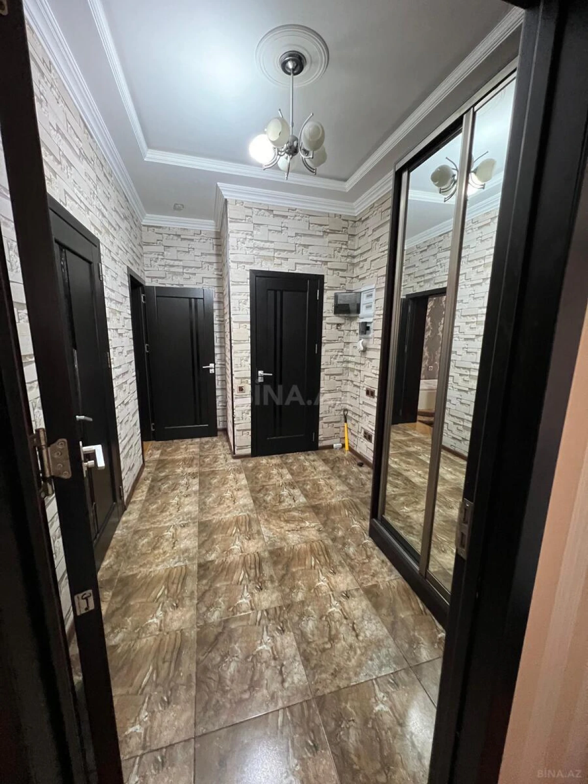 Kirayə verilir 3 otaqlı mənzil 100 m²