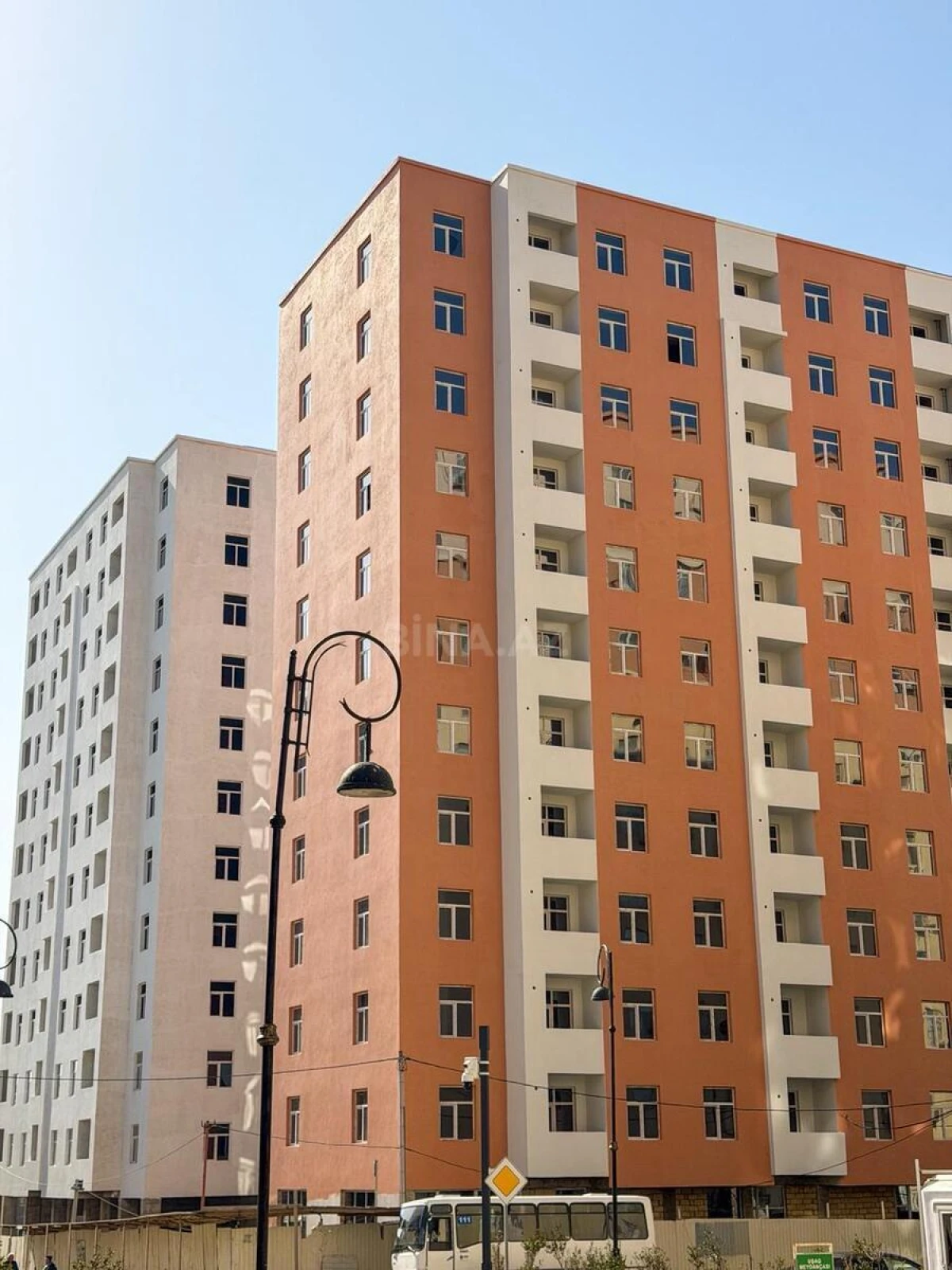 Satılır obyekt 113 m²