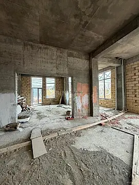 Satılır obyekt 113 m²