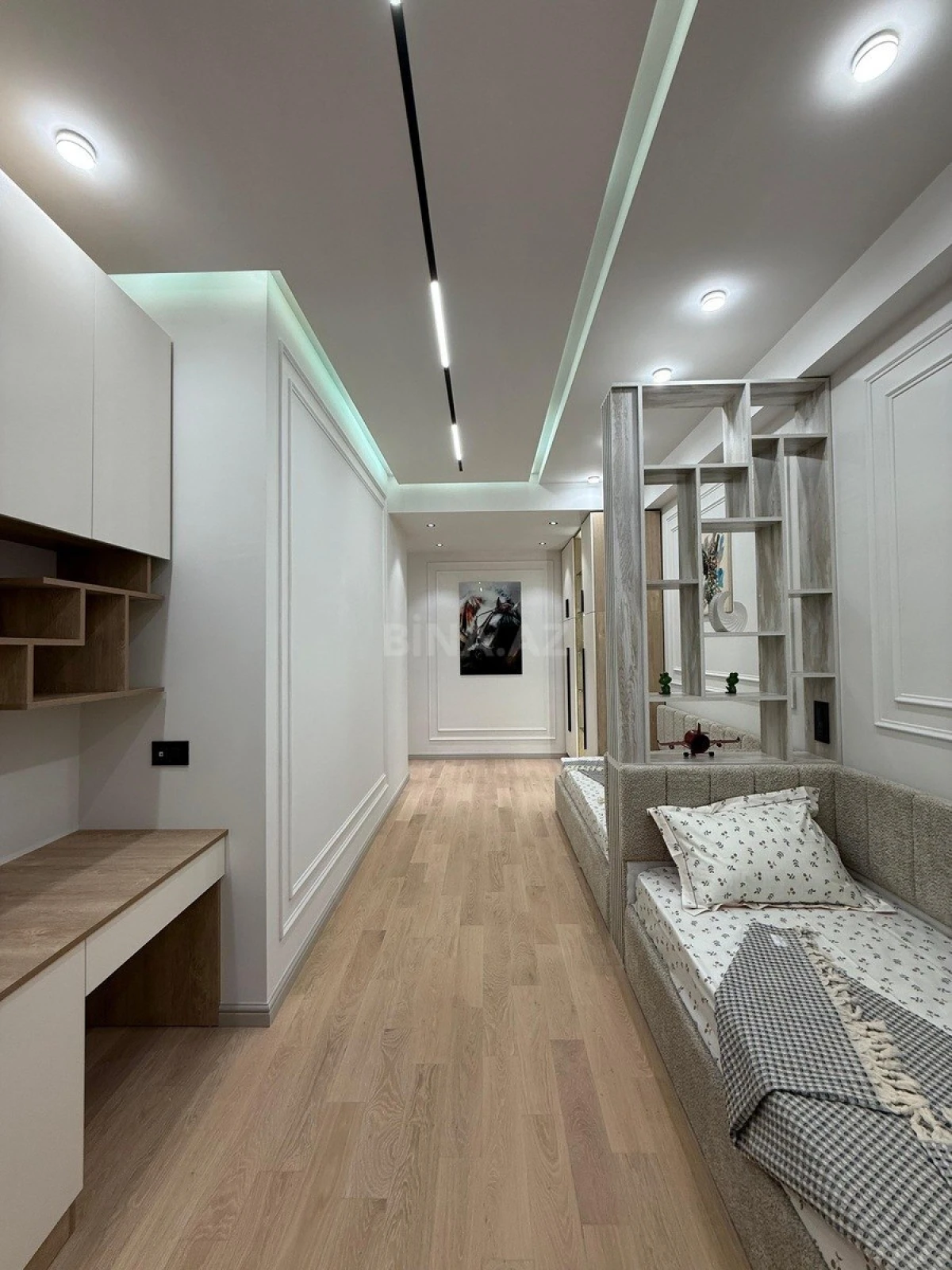 Satılır 3 otaqlı mənzil 140 m²