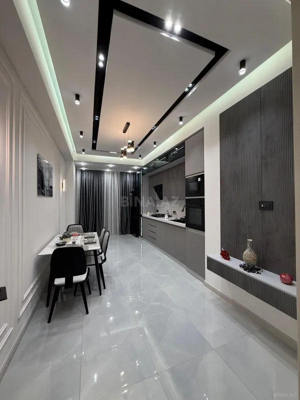 Satılır 3 otaqlı mənzil 140 m²