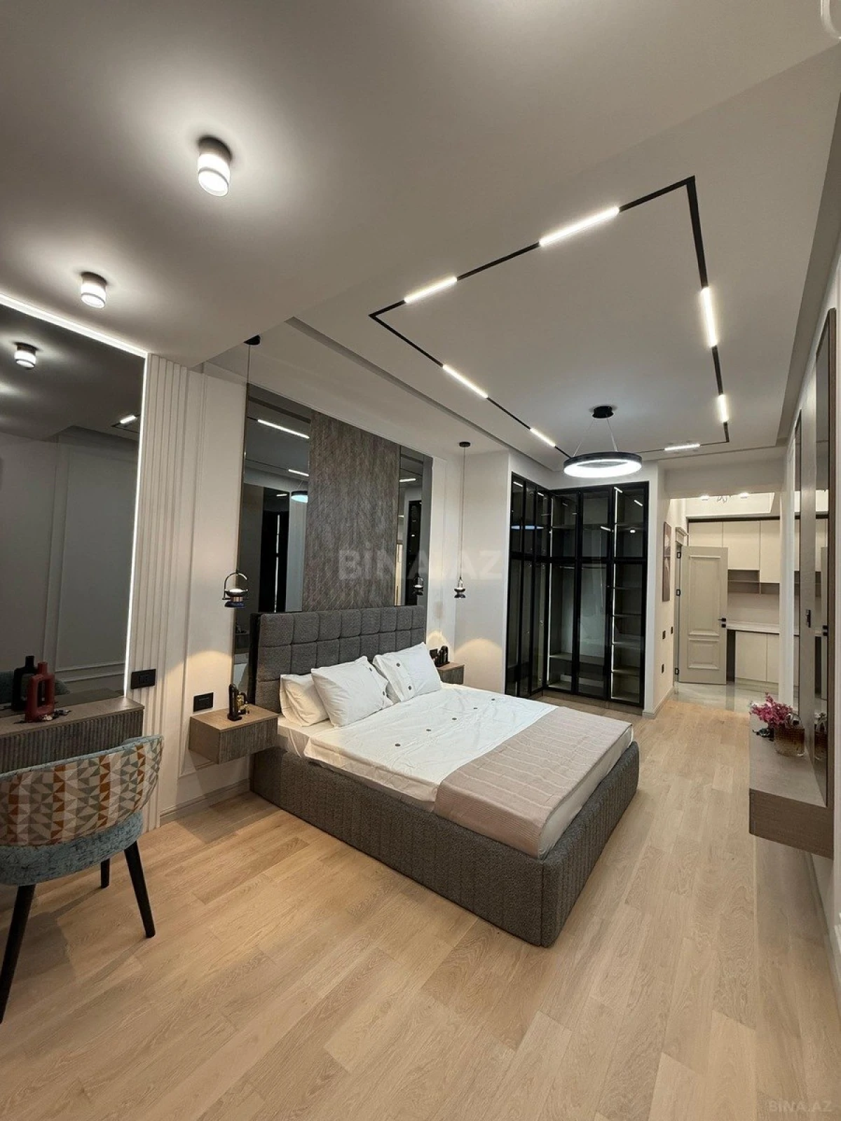 Satılır 3 otaqlı mənzil 140 m²