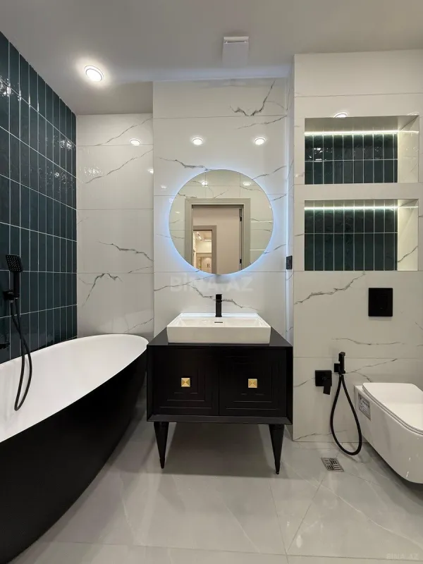 Satılır 3 otaqlı mənzil 140 m²