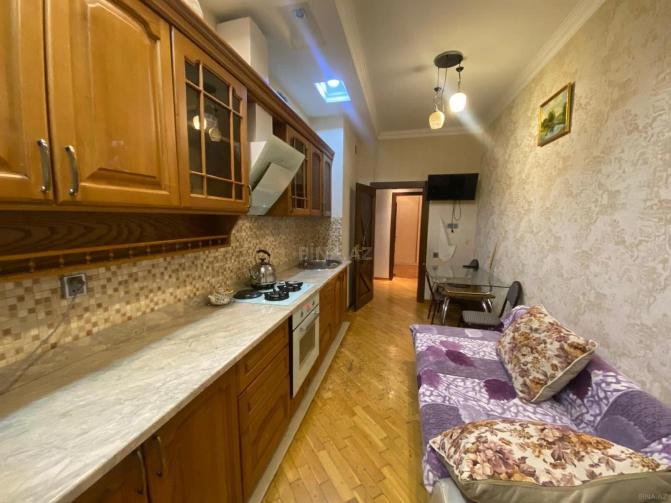 Kirayə verilir 2 otaqlı mənzil 98 m²