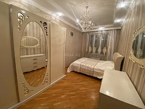 Kirayə verilir 2 otaqlı mənzil 98 m²