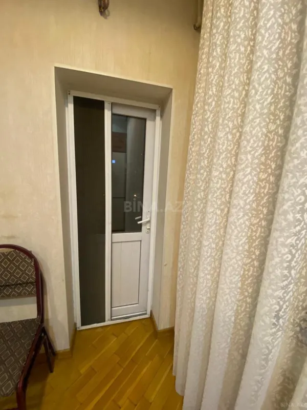 Kirayə verilir 2 otaqlı mənzil 98 m²