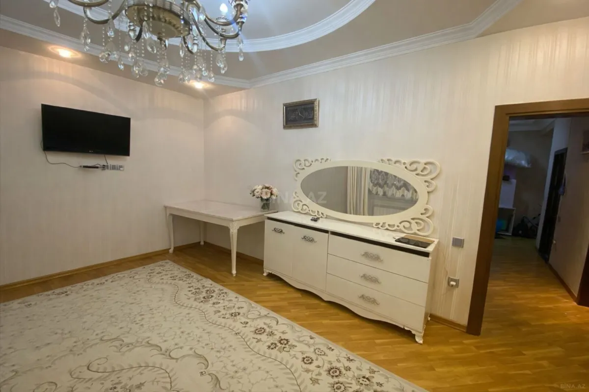 Kirayə verilir 2 otaqlı mənzil 98 m²