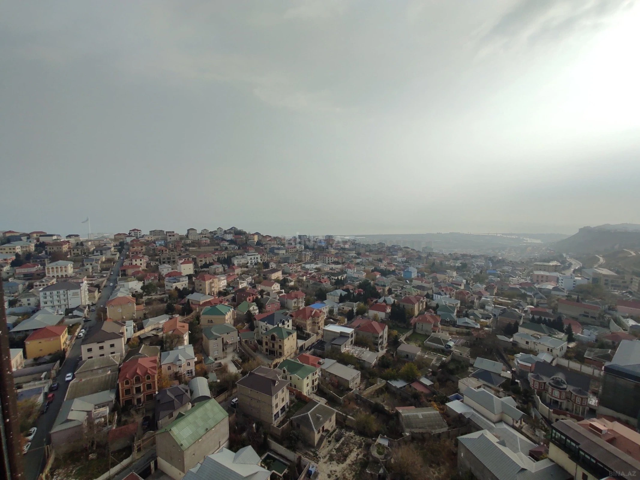 Satılır 2 otaqlı mənzil 91 m²