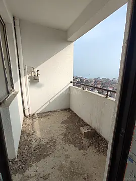 Satılır 2 otaqlı mənzil 91 m²