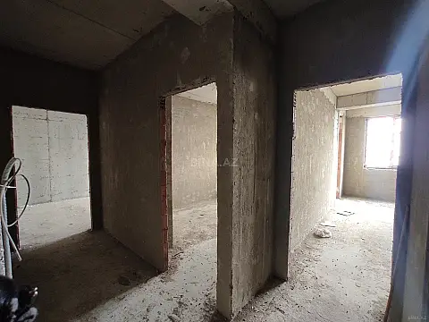 Satılır 2 otaqlı mənzil 91 m²