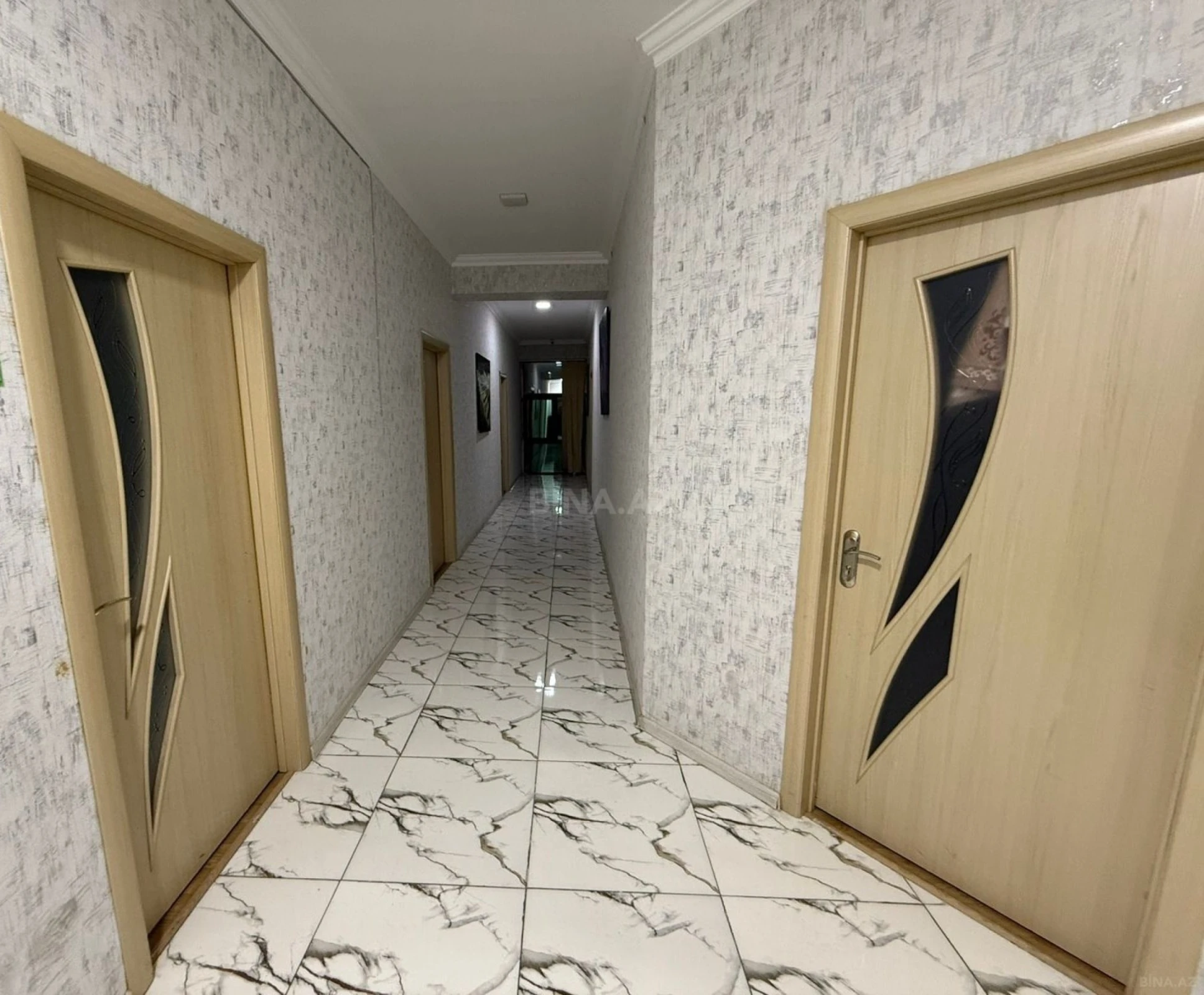 Kirayə verilir 11 otaqlı ofis 410 m²