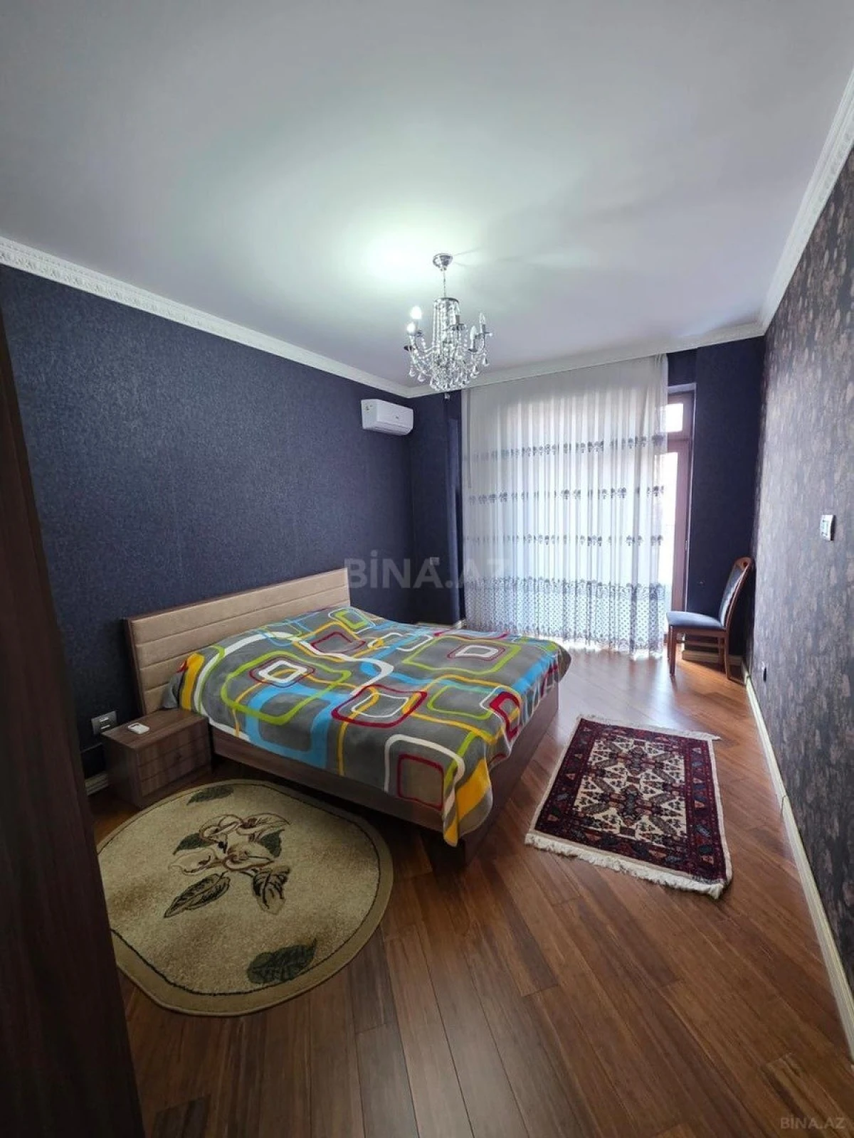 Kirayə verilir 3 otaqlı mənzil 148 m²