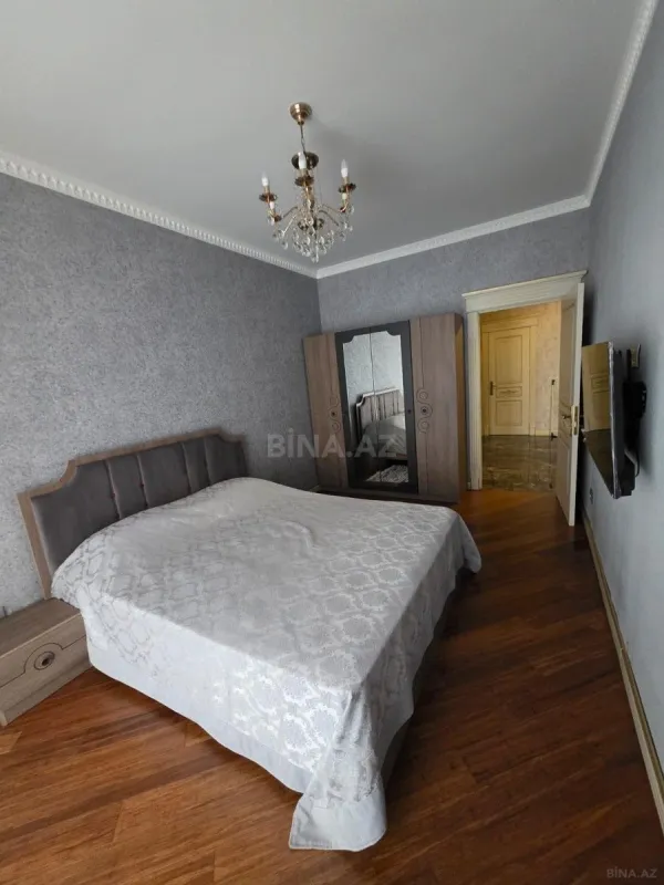 Kirayə verilir 3 otaqlı mənzil 148 m²