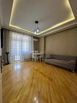 Kirayə verilir 2 otaqlı mənzil 60 m²