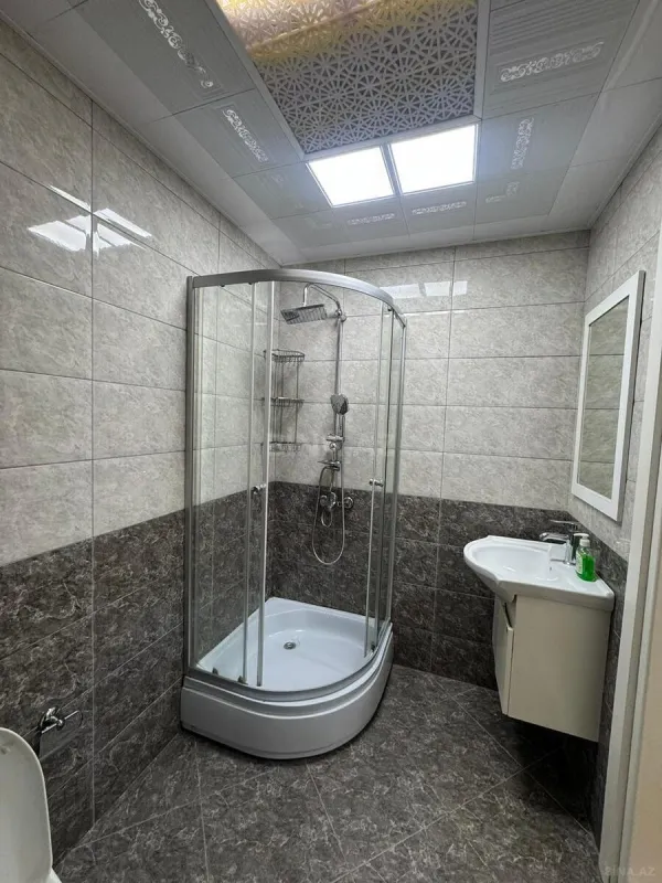 Kirayə verilir 2 otaqlı mənzil 60 m²