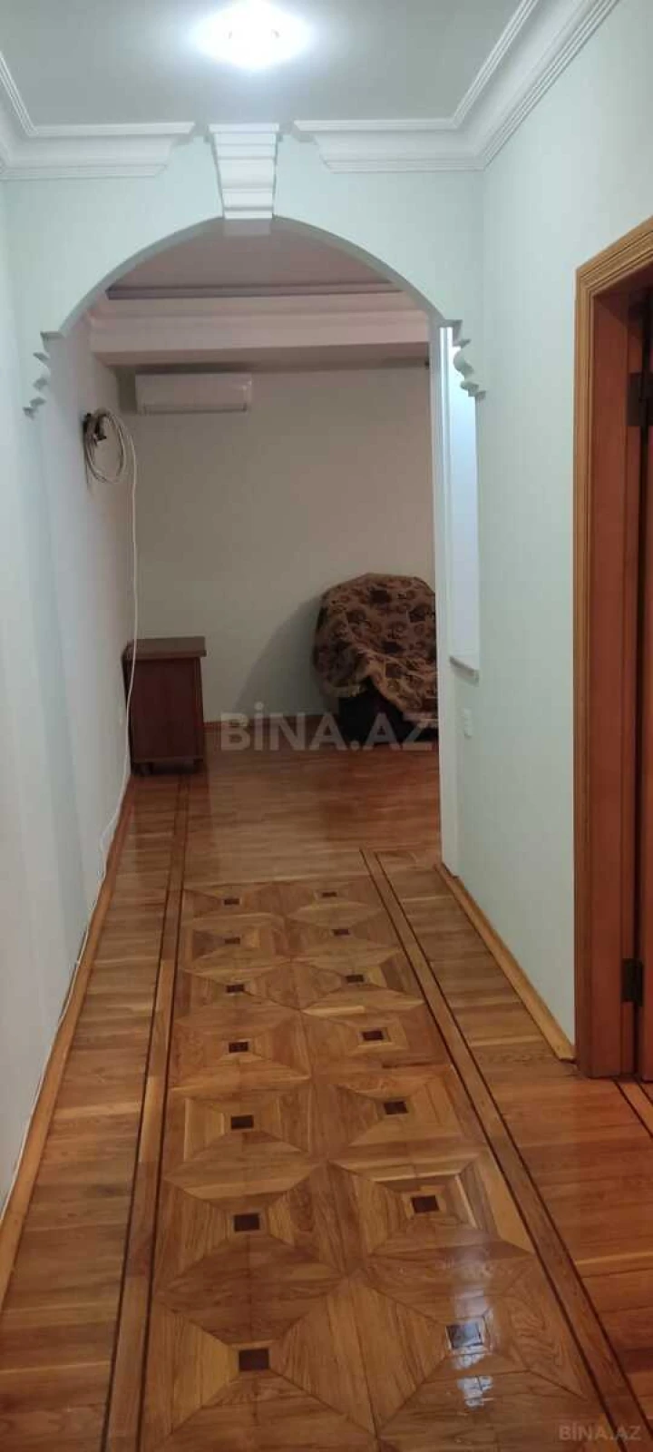 Kirayə verilir 2 otaqlı mənzil 80 m²