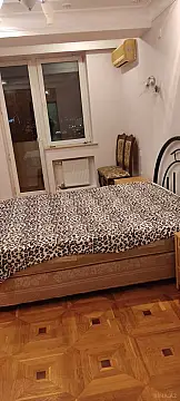 Kirayə verilir 2 otaqlı mənzil 80 m²