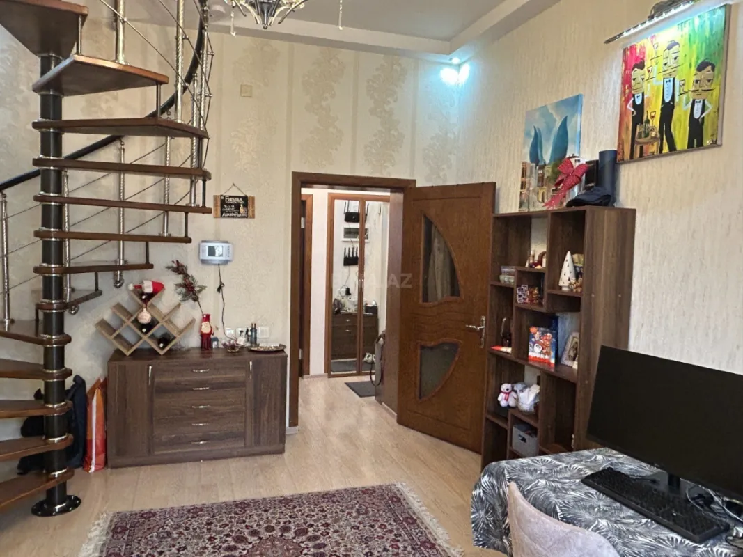 Satılır 1 otaqlı mənzil 42 m²