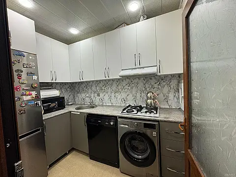 Satılır 2 otaqlı mənzil 65 m²