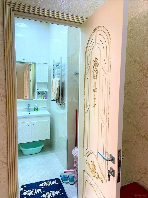 Kirayə verilir 2 otaqlı mənzil 80 m²