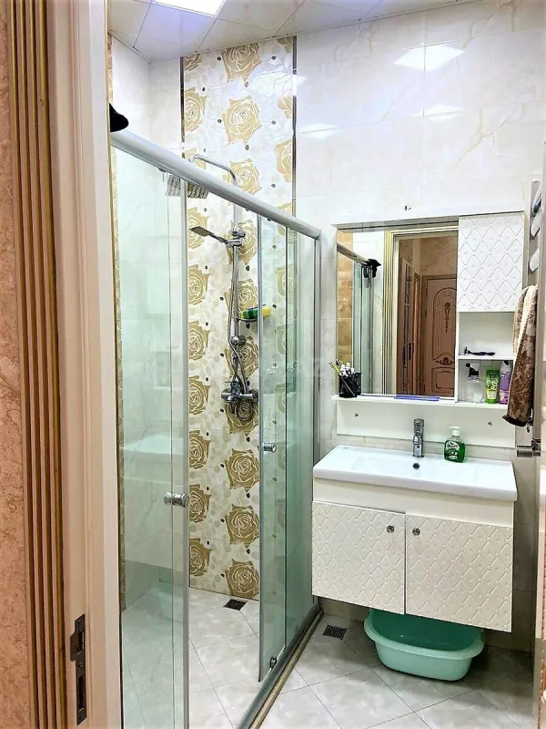 Kirayə verilir 2 otaqlı mənzil 80 m²