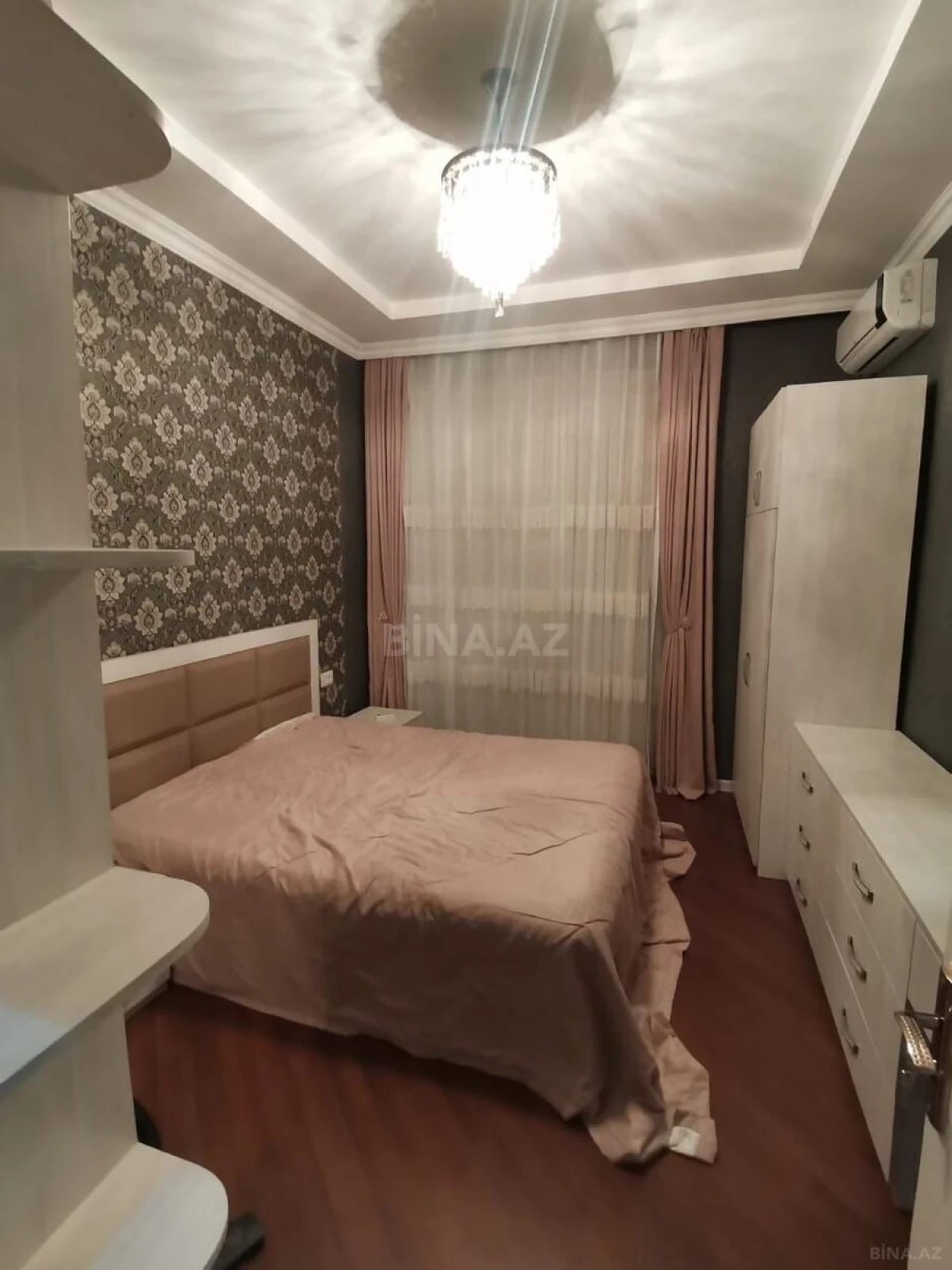 Kirayə verilir 2 otaqlı mənzil 80 m²