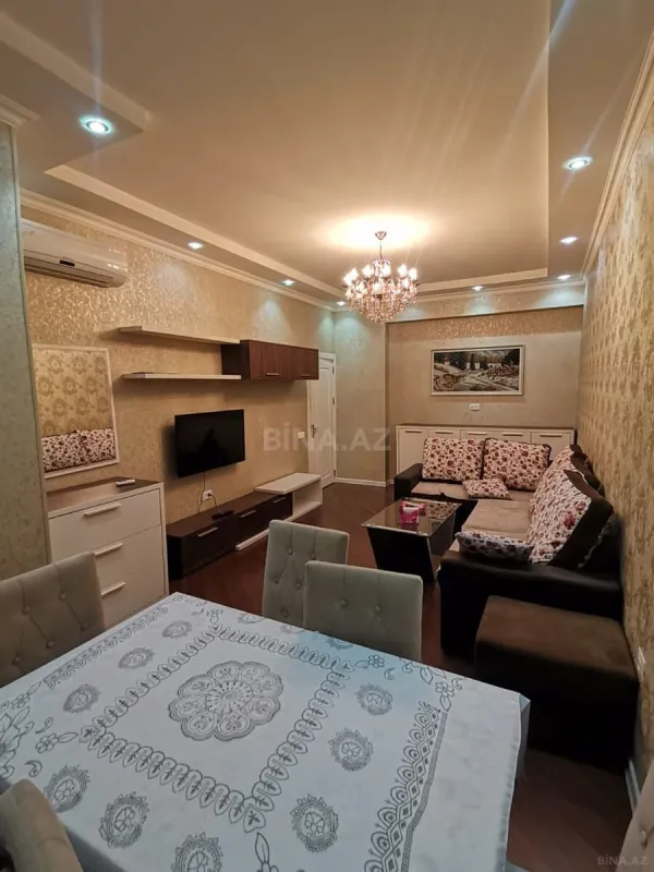 Kirayə verilir 2 otaqlı mənzil 80 m²