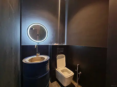 Kirayə verilir 1 otaqlı ofis 60 m²