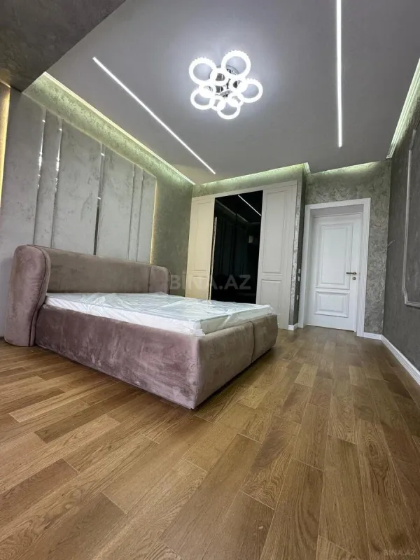 Satılır 3 otaqlı mənzil 125 m²