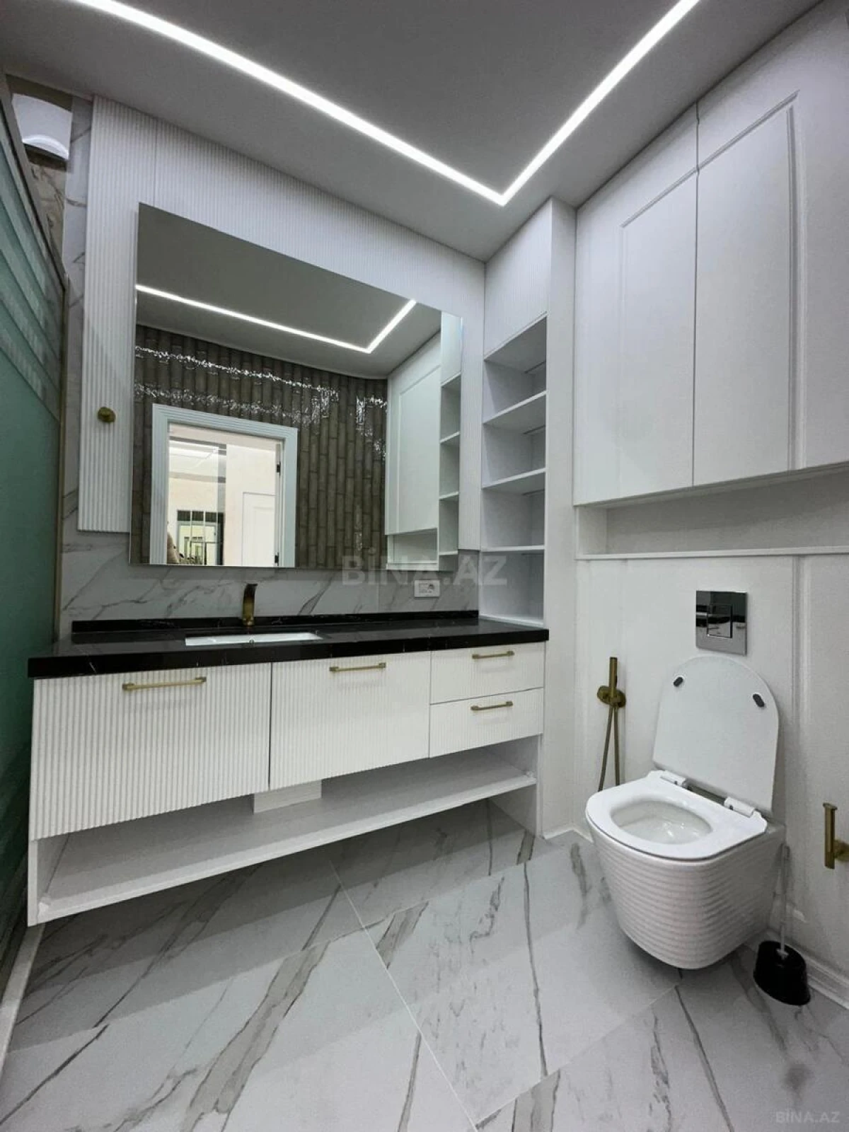 Satılır 3 otaqlı mənzil 125 m²