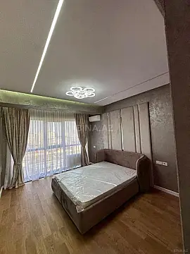 Satılır 3 otaqlı mənzil 125 m²