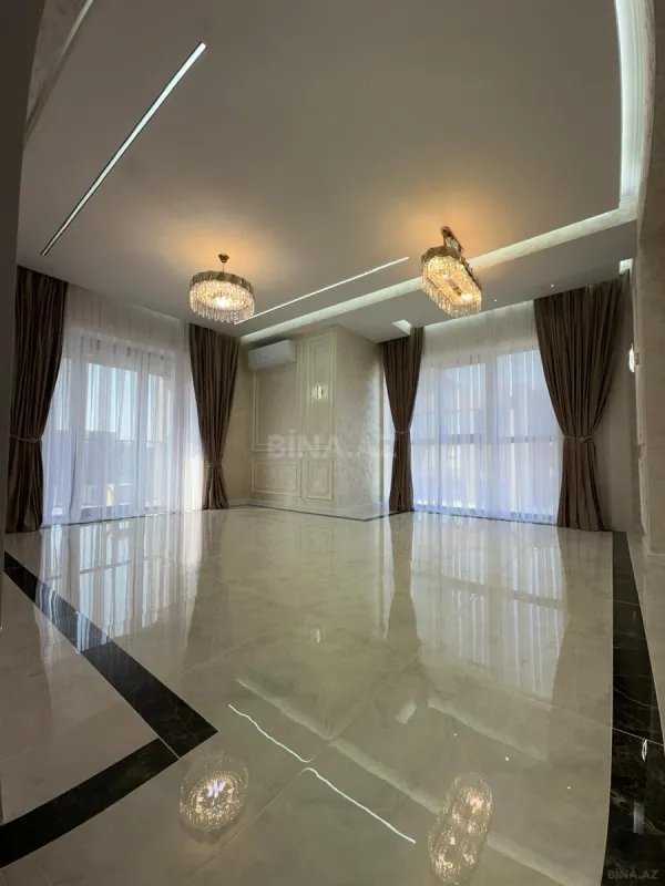 Satılır 3 otaqlı mənzil 125 m²