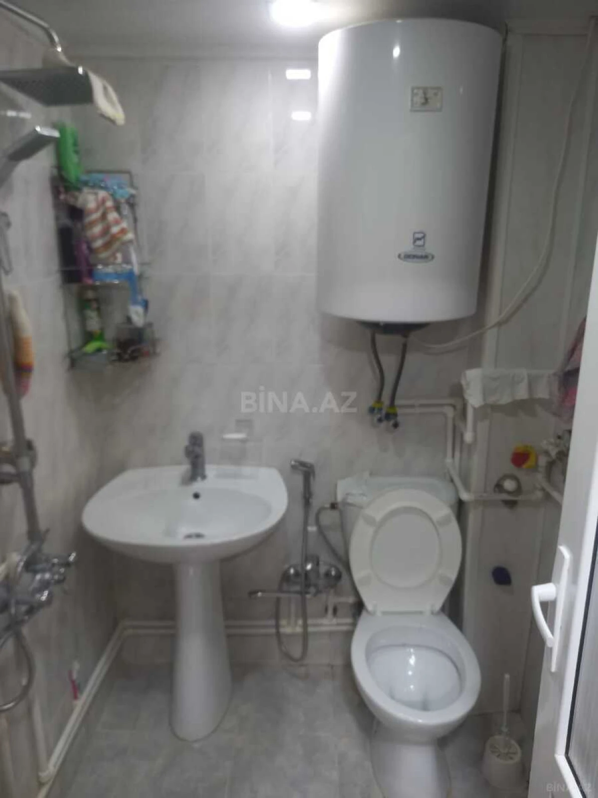 Satılır 2 otaqlı mənzil 72 m²