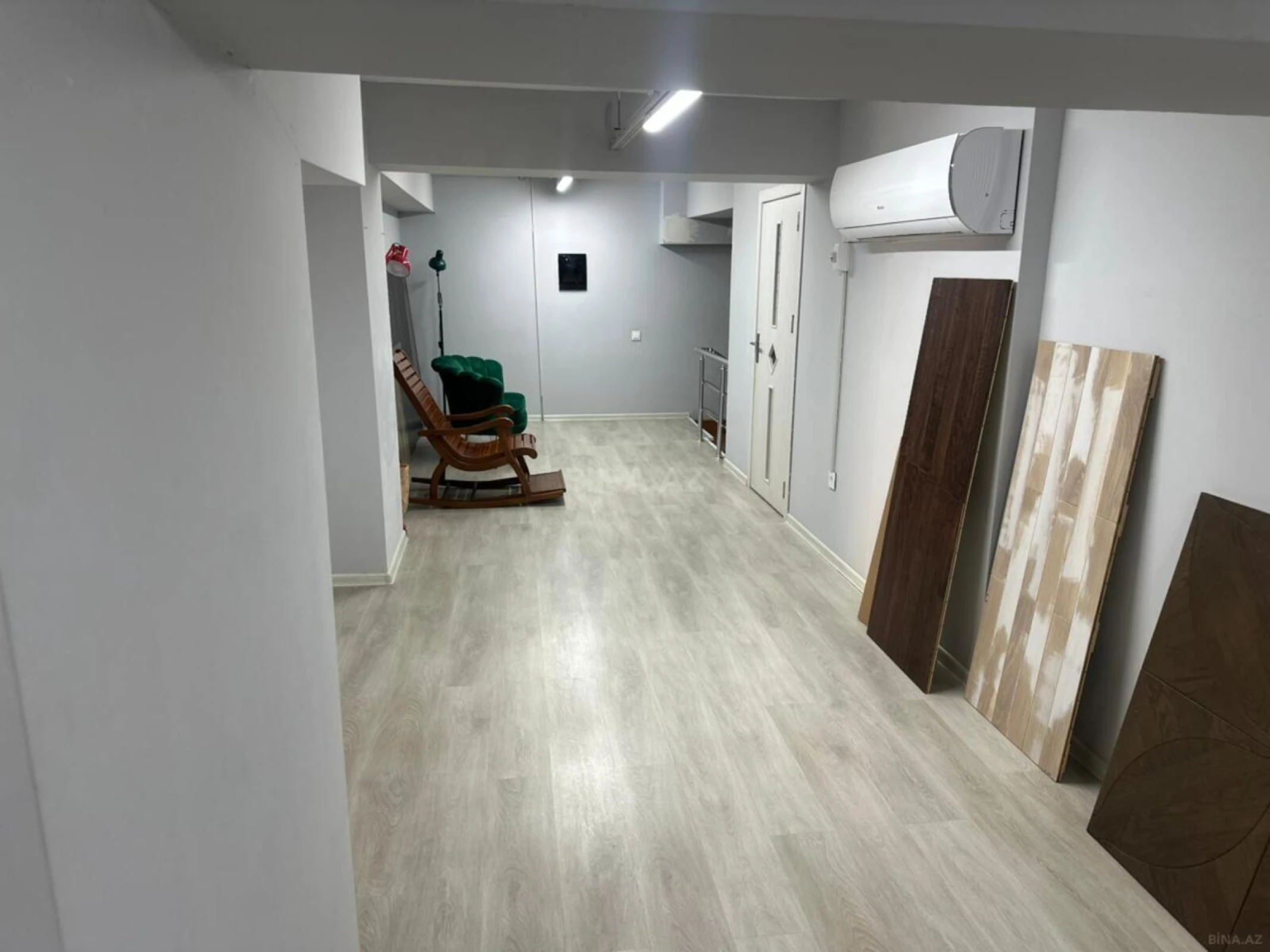 Kirayə verilir obyekt 306 m²