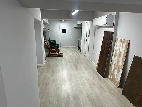 Kirayə verilir obyekt 306 m²