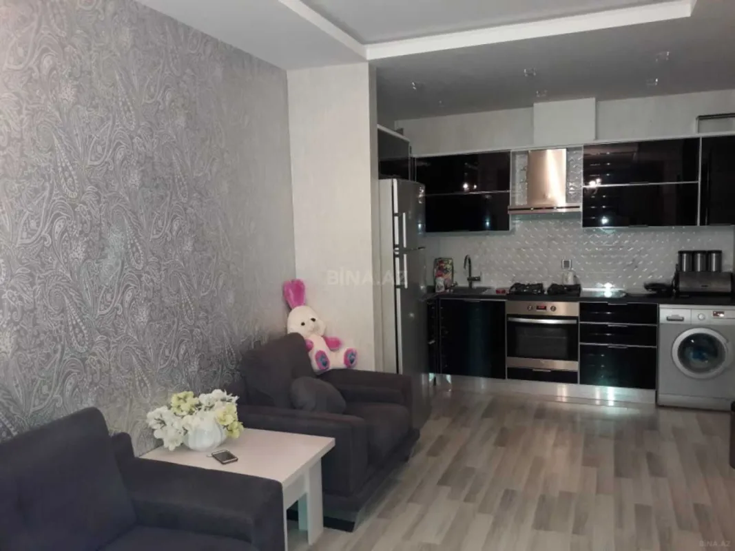 Satılır 3 otaqlı mənzil 107 m²