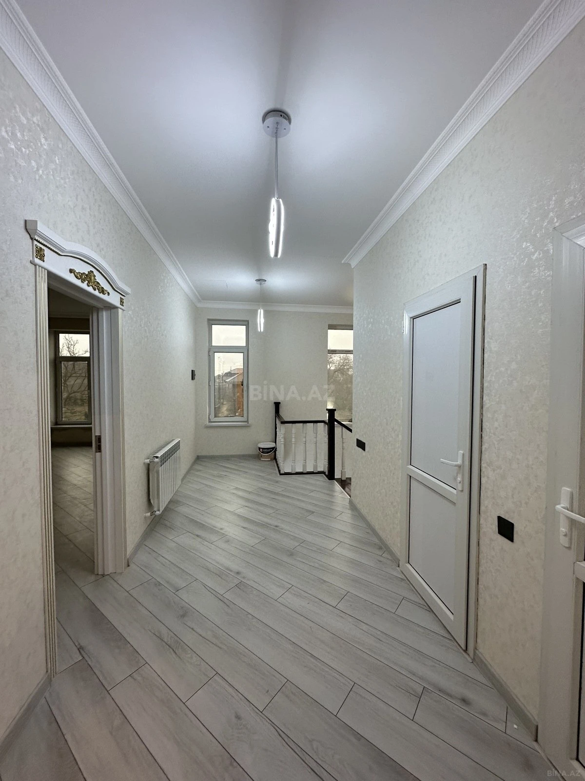 Satılır 5 otaqlı həyət evi 190 m²