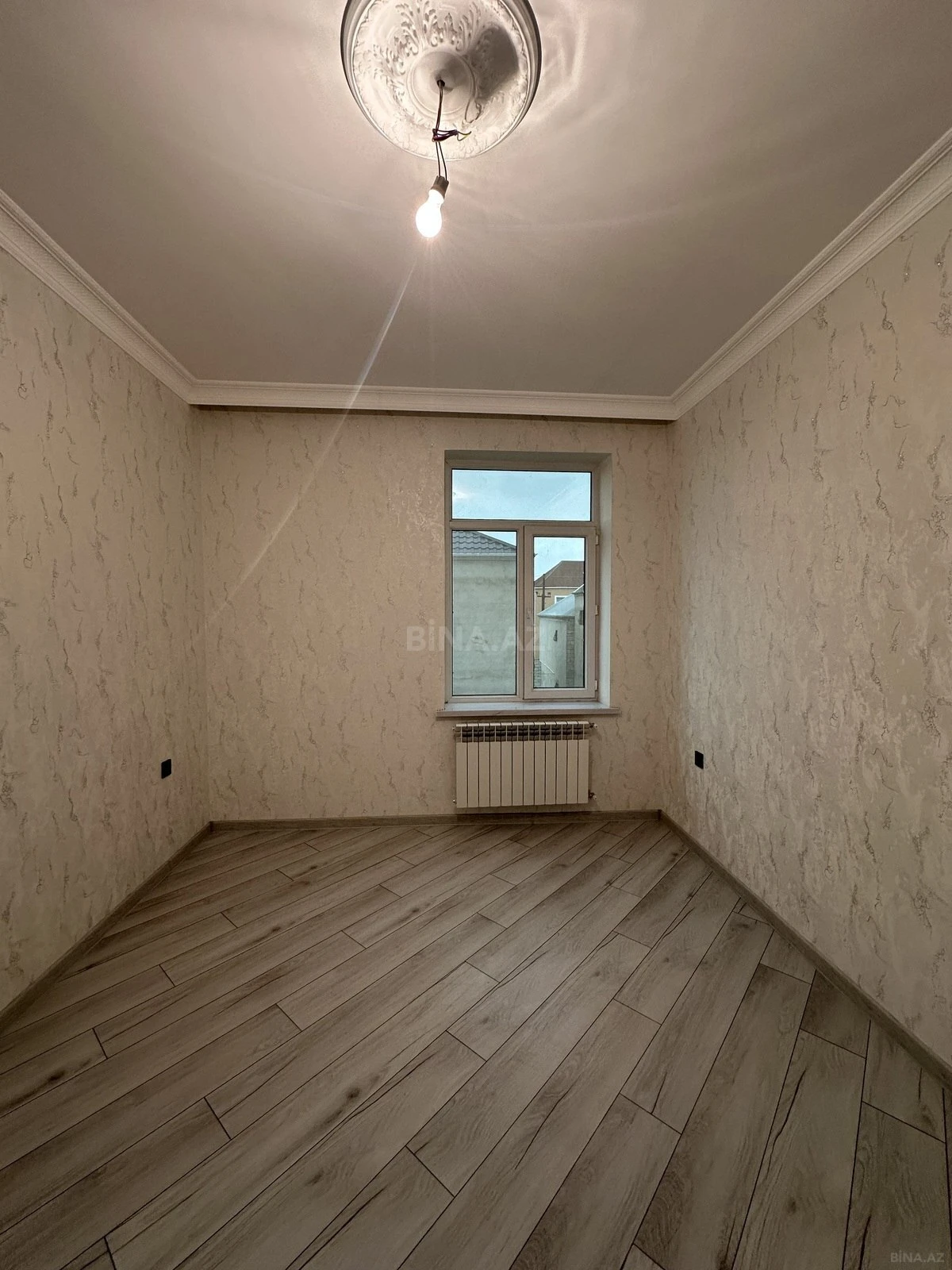 Satılır 5 otaqlı həyət evi 190 m²