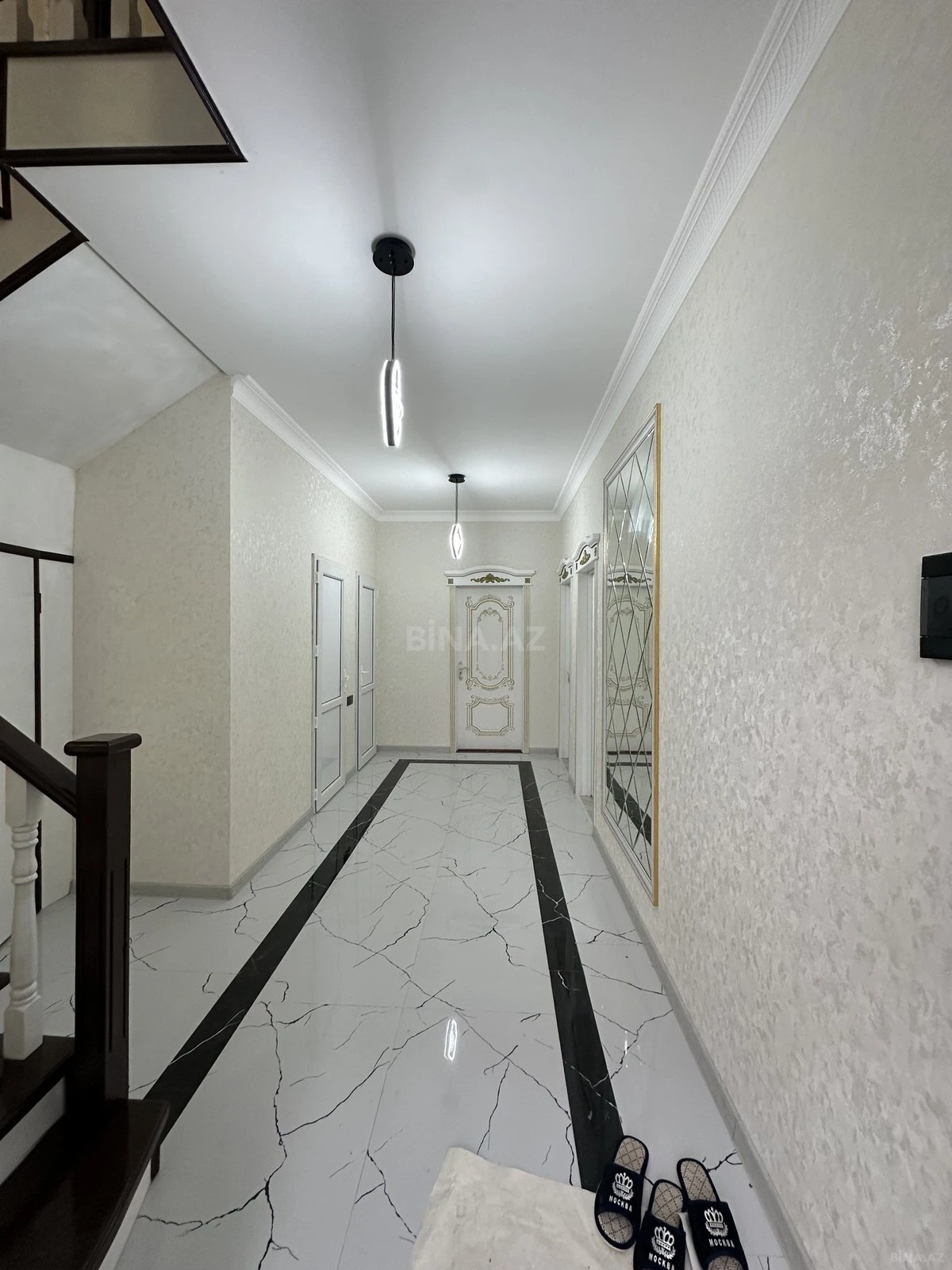 Satılır 5 otaqlı həyət evi 190 m²