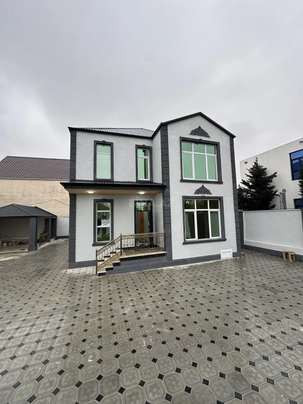 Satılır 5 otaqlı həyət evi 190 m²