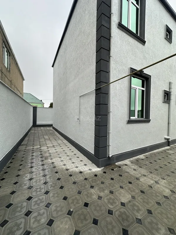 Satılır 5 otaqlı həyət evi 190 m²