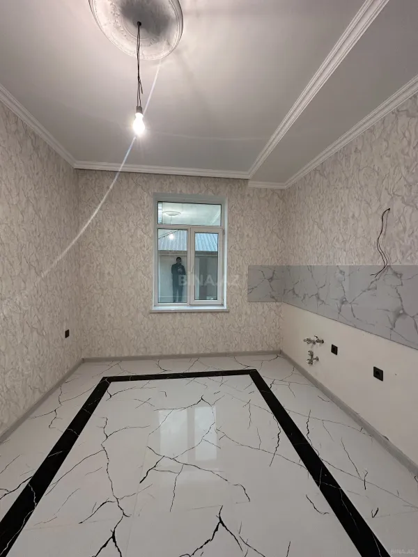Satılır 5 otaqlı həyət evi 190 m²