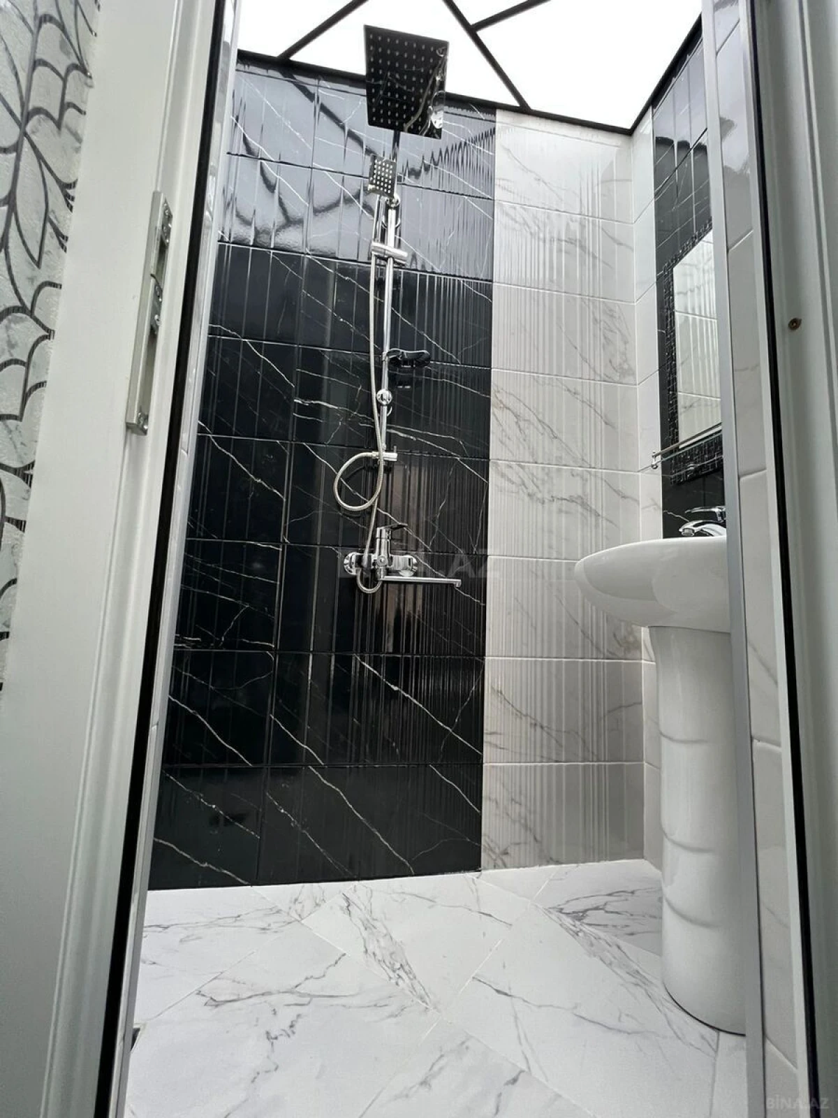 Satılır 2 otaqlı mənzil 45 m²