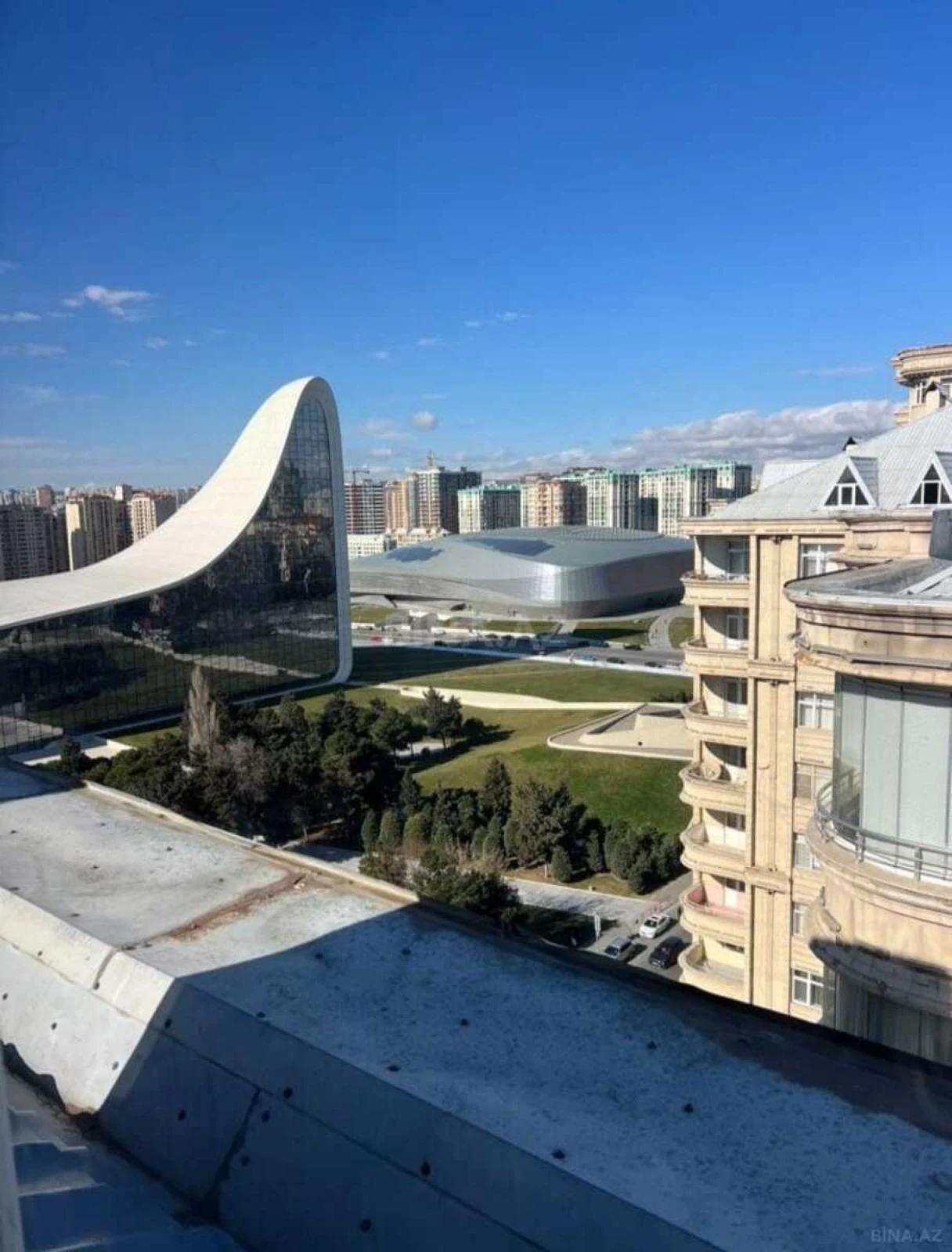 Satılır 2 otaqlı mənzil 68 m²