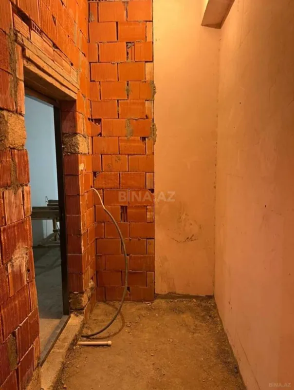 Satılır 2 otaqlı mənzil 68 m²