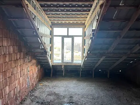 Satılır 2 otaqlı mənzil 68 m²