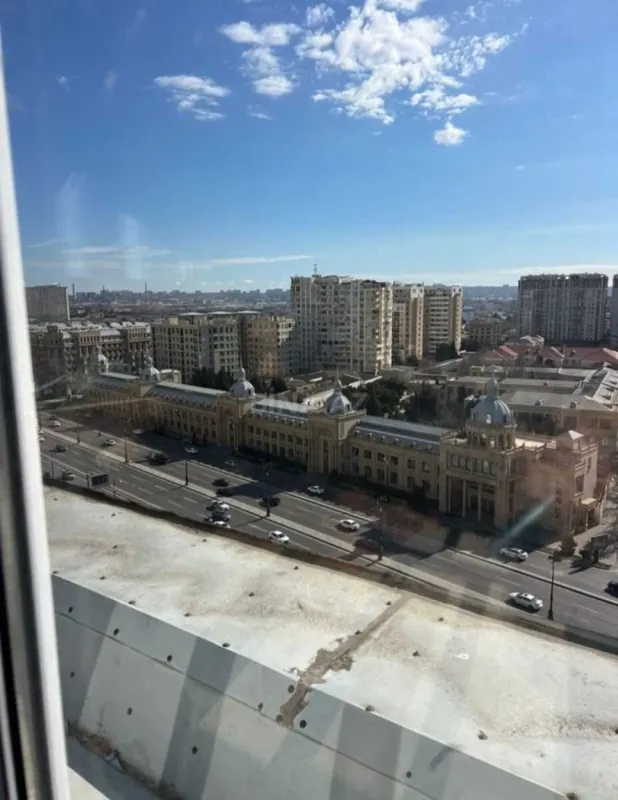 Satılır 2 otaqlı mənzil 68 m²