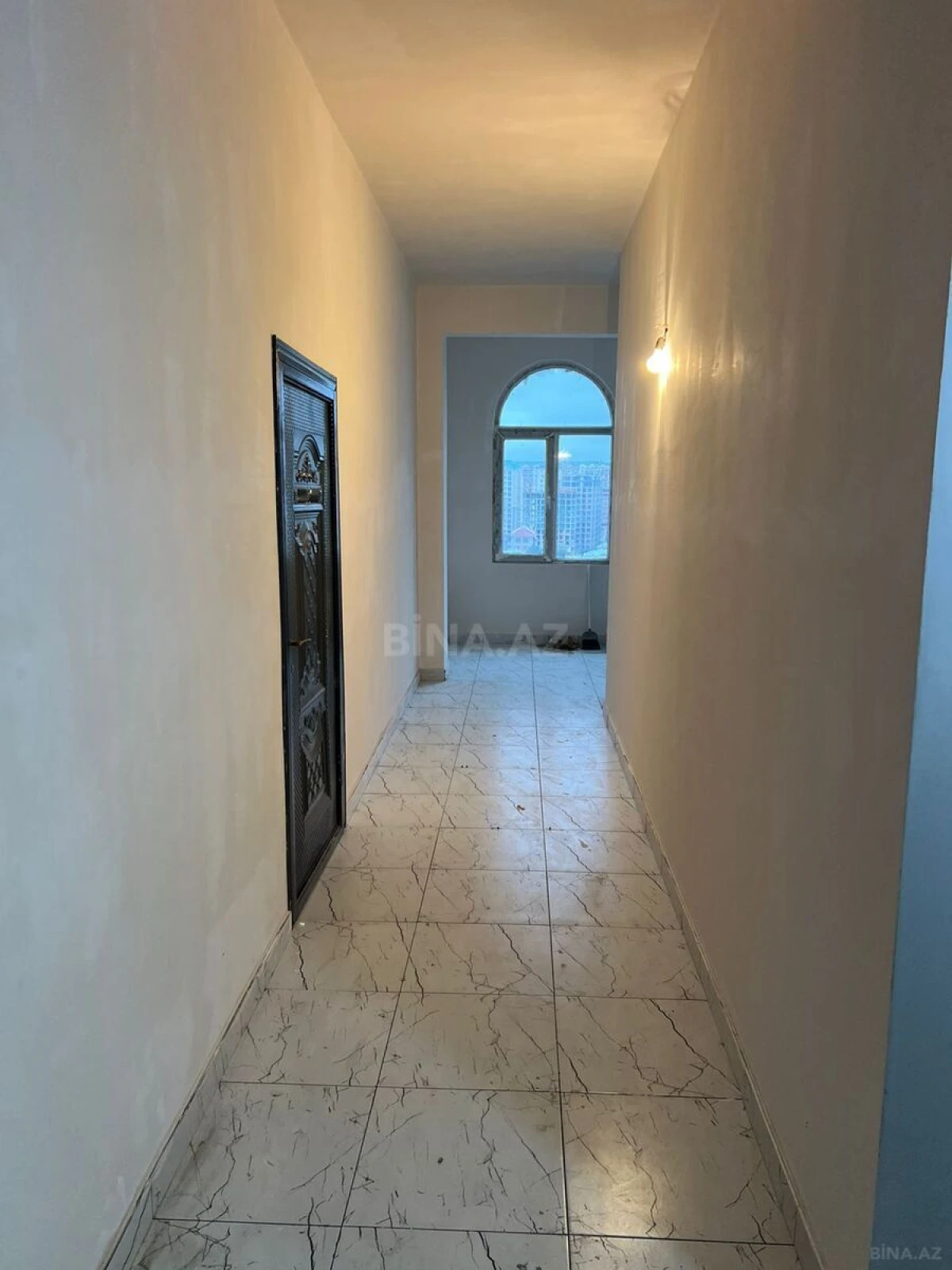 Satılır 2 otaqlı mənzil 68 m²