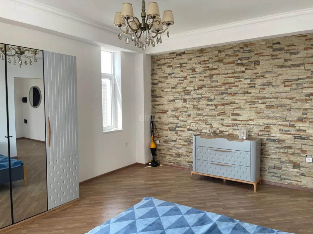 Kirayə verilir 2 otaqlı mənzil 65 m²